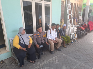 Bhabinkamtibmas Krembangan Utara Gelar Himbauan Keamanan dan Keselamatan di Balai RW 06