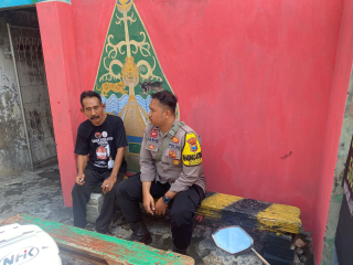 Bhabinkamtibmas Pegirian Imbau Warga untuk Waspadai Hoax, Situasi Aman Kondusif