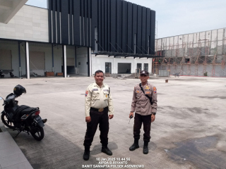 Patroli Pemantauan Pergudangan Injaplas untuk Menjaga Harkamtibmas