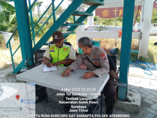 Personil Polsek Asemrowo Laksanakan Patroli Pemantauan di Pergudangan PLN Tambak Langon