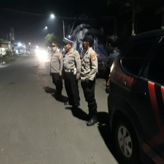 Personil Polsek Asemrowo Laksanakan Patroli Harkamtibmas di Wilayah Rawan