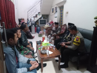 Bhabinkamtibmas dan Babinsa Wonokusumo Himbau Warga Jaga Anak dari Pergaulan Negatif