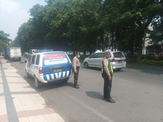 Polsek Pabean Cantikan Laksanakan Patroli dan Pemantauan Arus Lalu Lintas di Jalan Perak Barat
