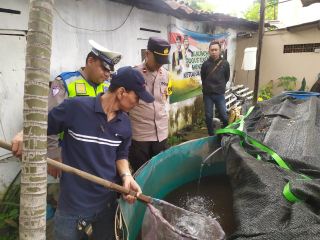 Polsek Semampir Laksanakan Patroli Harkamtibmas di Kampung Tangguh Ketahanan Pangan Sidotopo
