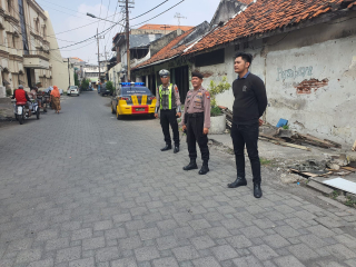 Patroli Harkamtibmas di Jl. Petukangan, Antisipasi 3C dan Parkir Liar oleh Polsek Semampir