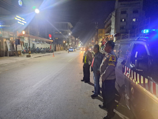 Personil Polsek Pabean Cantikan Laksanakan Patroli Harkamtibmas di Jalan KH Mansyur Antisipasi 3C dan Kejahatan Jalanan