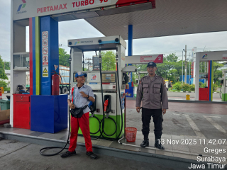 Patroli Rutin Polsek Asemrowo di SPBU Margomulyo Pastikan Situasi Aman dan Kondusif
