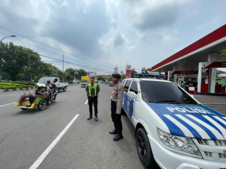 Patroli Piket Polsek Pabean Cantikan Amankan Kawasan Stasiun Kota Surabaya