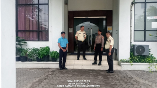 Patroli Pemantauan Objek Vital Panen Bank Tambak Langon oleh Polsek Asemrowo