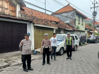 Patroli Kamtibmas Polsek Semampir Jaga Kondusivitas Jalan Petukangan
