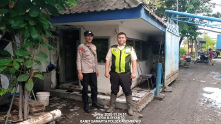 Patroli Pemantauan Polsek Asemrowo Di Kawasan Pergudangan Margomulyo Antisipasi Kerawanan Kamtibmas