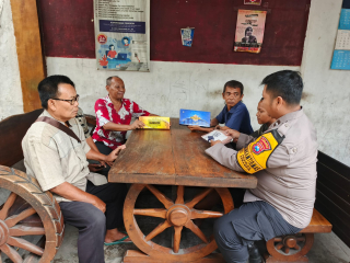 Bhabinkamtibmas Pegirian Sambang Warga, Perkuat Harkamtibmas di Bulan Suci Ramadhan