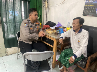 Bhabinkamtibmas Wonokusumo Sambang Ketua RW 10 Sampaikan Imbauan Kamtibmas