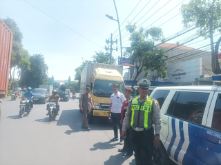 Polsek Pabean Cantikan Laksanakan Patroli Harkamtibmas di Jalan Perak Timur Antisipasi 3C