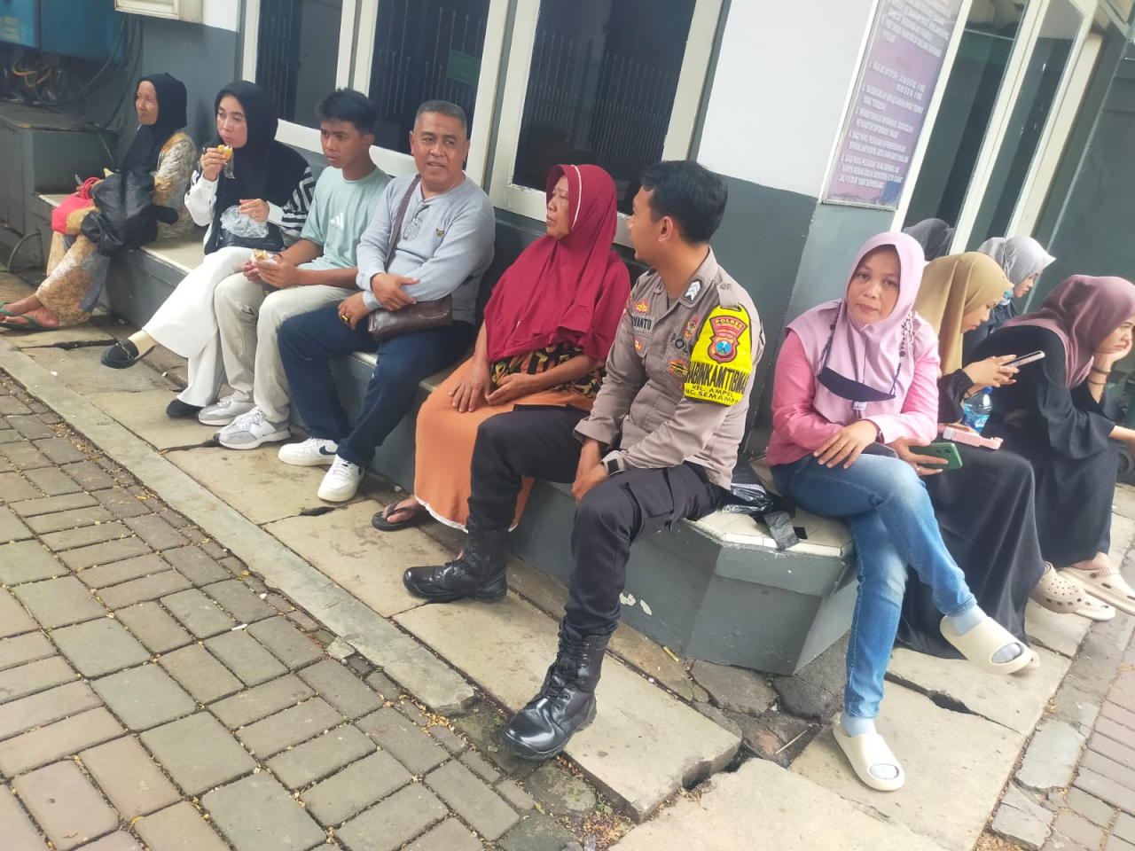 Patroli KRYD dan Dialogis, Polsek Semampir Tingkatkan Pengamanan di Area Ampel