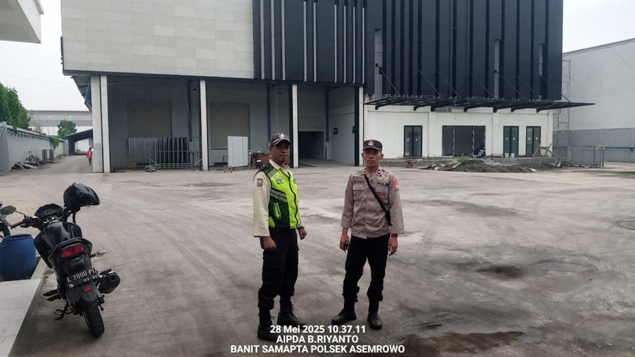 Polsek Asemrowo Laksanakan Patroli di Pergudangan Injaplas, Antisipasi Kerawanan 3 Cepu
