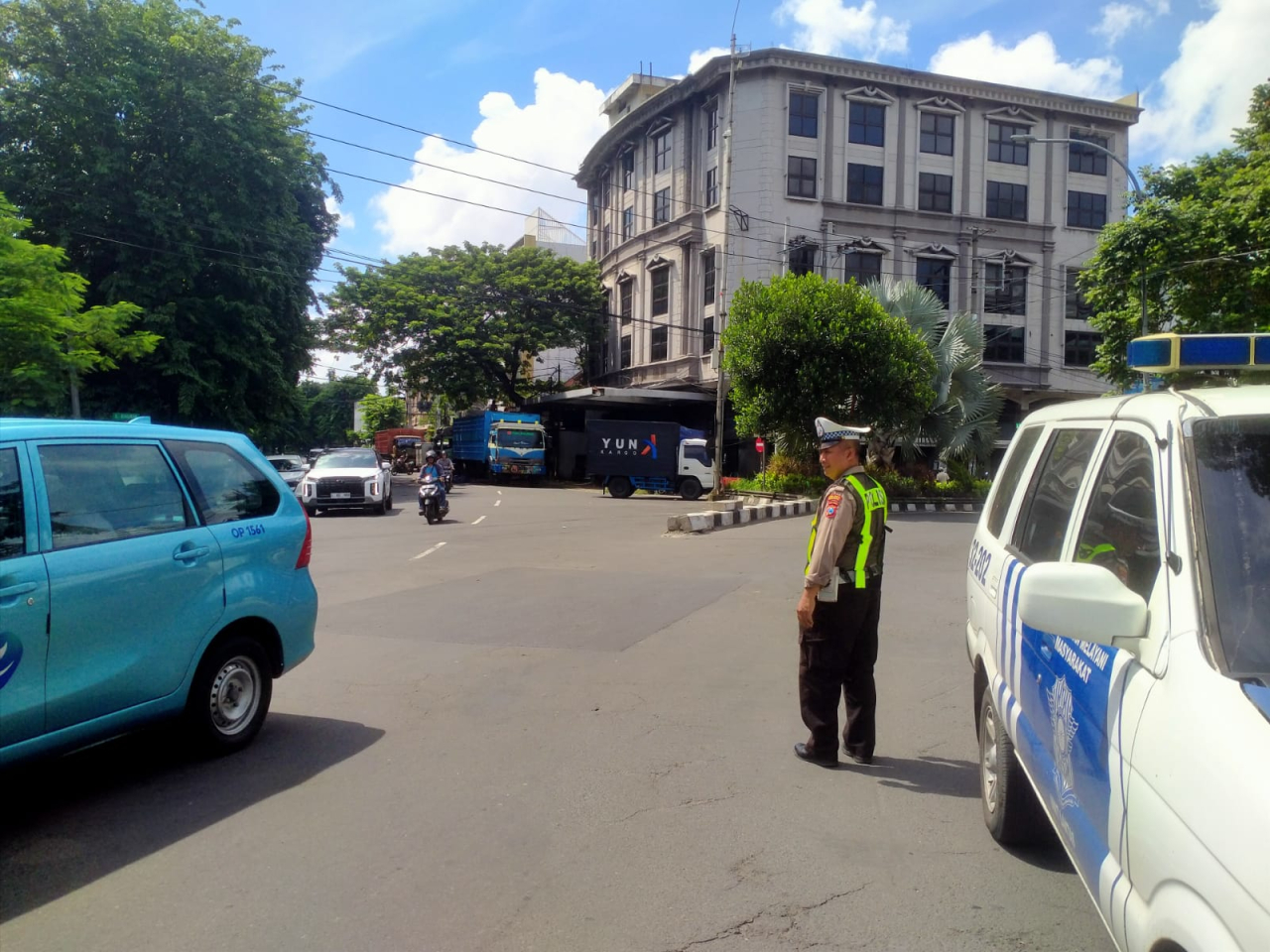 Polsek Pabean Cantikan Laksanakan Patroli Kewilayahan dan Pantau Arus Lalu Lintas