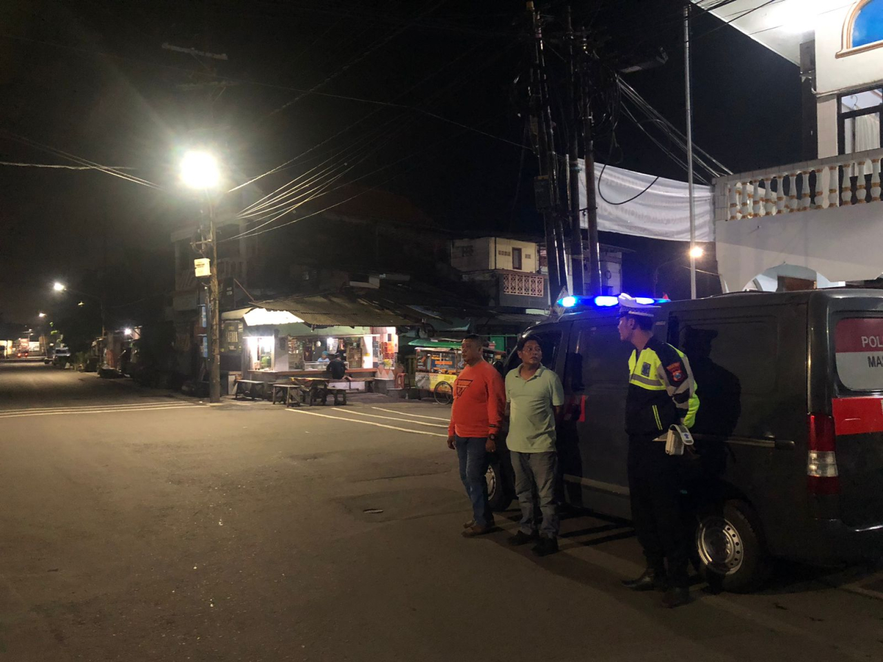 Patroli Harkamtibmas Polsek Semampir Antisipasi Gangguan Keamanan di Jalan Bulak Sari